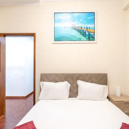 Flowers Island House 3 דירה