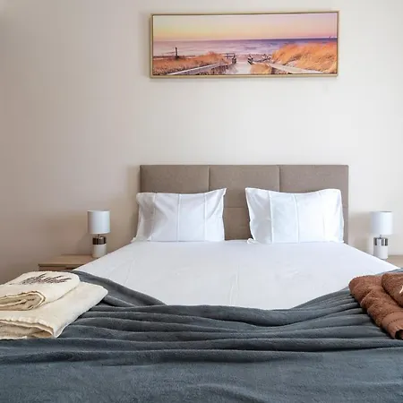 Flowers Island House 3