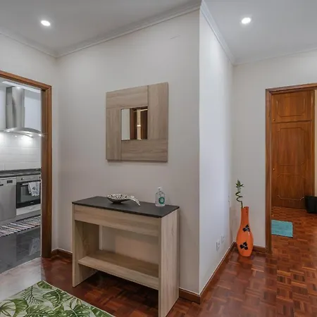 Flowers Island House 3 Апартаменты *