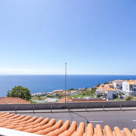 Flowers Island House 3 Канису