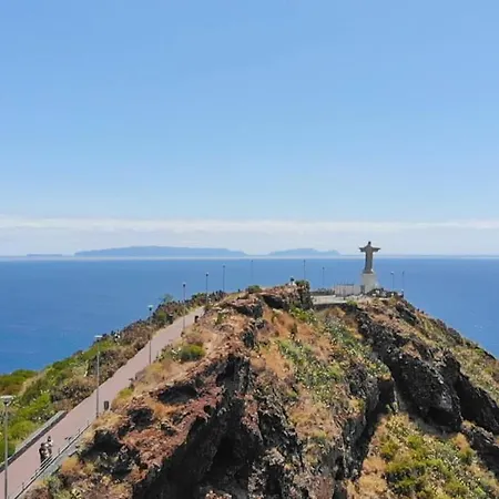 Flowers Island House 3 Апартаменты *