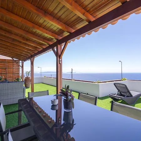 Flowers Island House 3 Апартаменты *