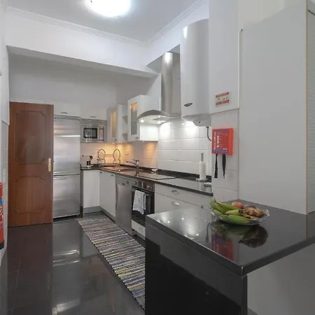 Flowers Island House 3 *