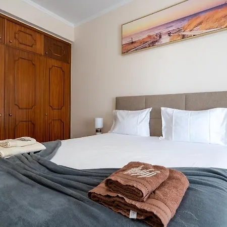 Flowers Island House 3